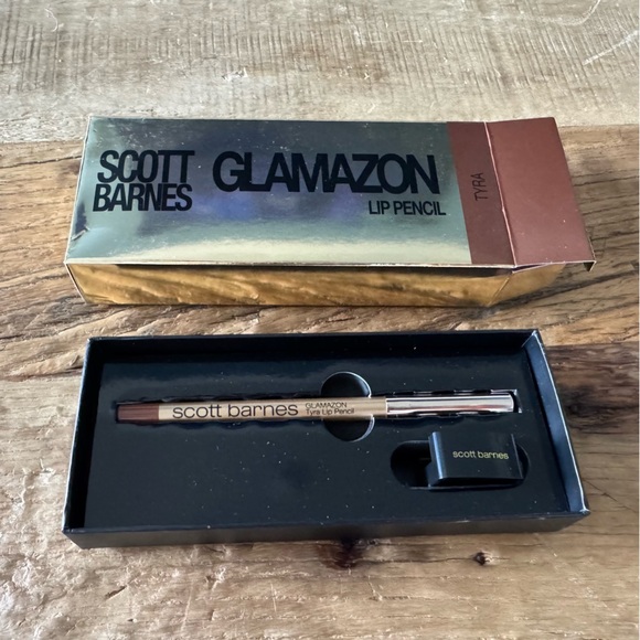 NEW IN BOX Scott Barnes Glamazon Lip Pencil and Sharpener ~ Tyra - Picture 4 of 5